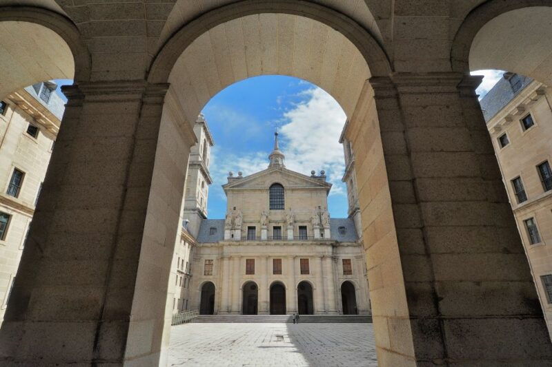 san-lorenzo-de-el-escorial-monastery-and-site-guided-tour