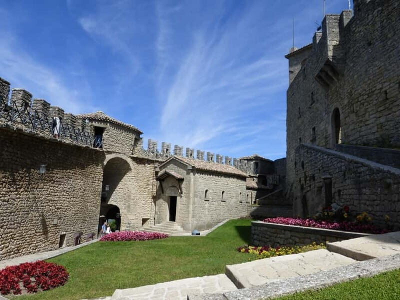 San Marino - Private Historic Walking Tour - Detailed Review of the San Marino Private Historic Walking Tour