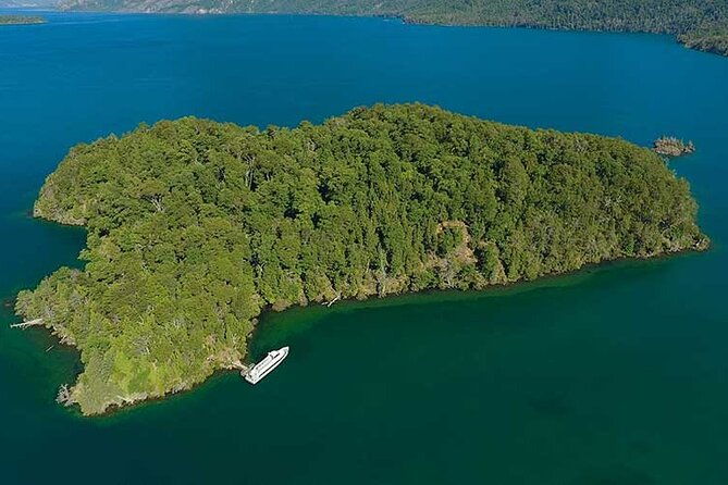 san-martin-de-los-andes-lakes-and-waterfalls-boat-trip