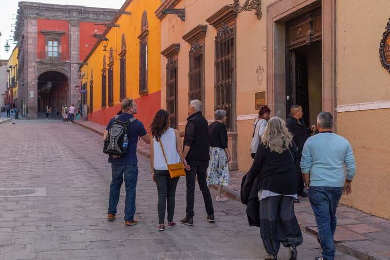 san-miguel-landmarks-and-lunch-walking-tour-in-english