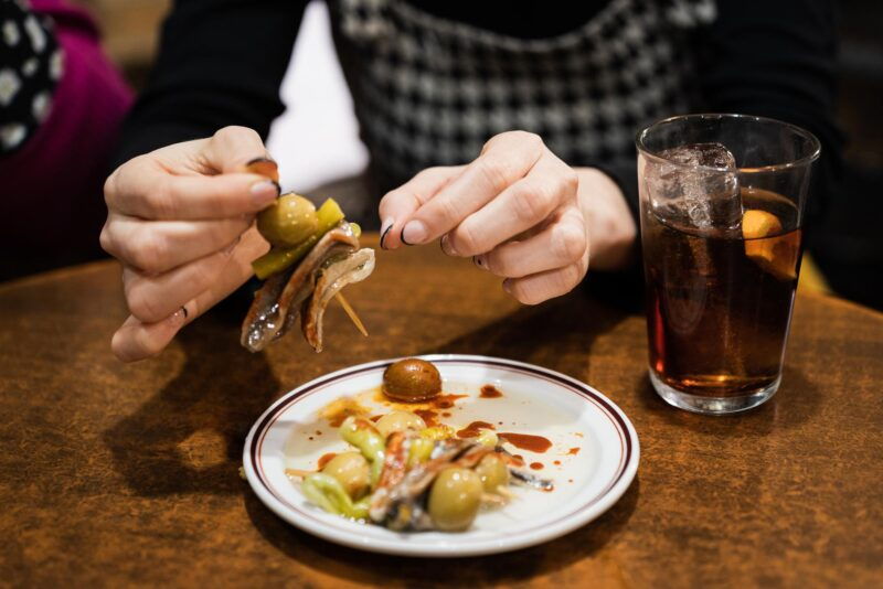 san-sebastian-food-tour-with-pintxos-drinks-with-a-local