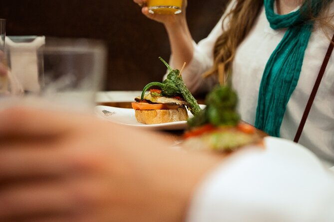 san-sebastian-sightseeing-and-pintxos-private-cultural-gastronomic-adventure