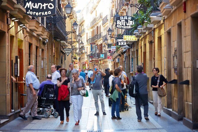San Sebastian Walking Tour with Pintxo and Drink - A Walk Through San Sebastián’s Historic Heart