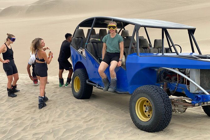 sandboarding-and-sandskiing-professional-in-huacachina