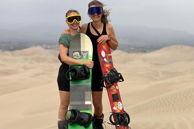 sandboarding-and-sandskiing-professional-in-huacachina