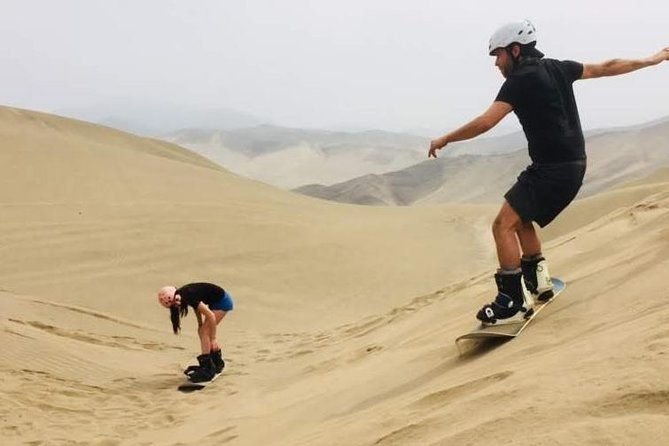 sandboarding-experiance-in-lima
