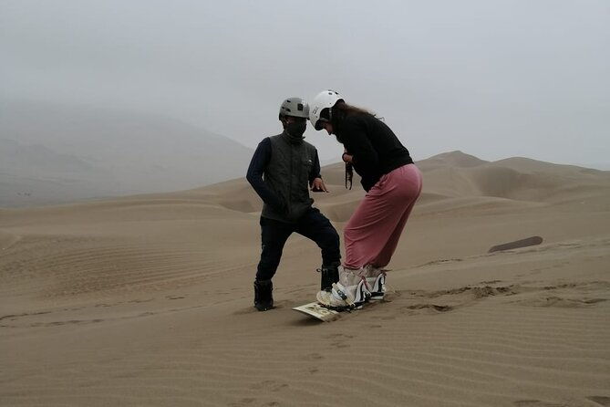 sandboarding-experiance-in-lima