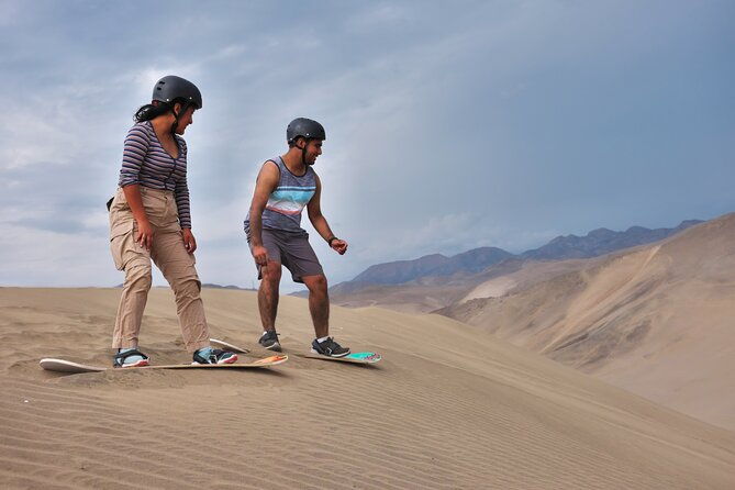 sandboarding-in-lima-with-picnic-and-pick-up