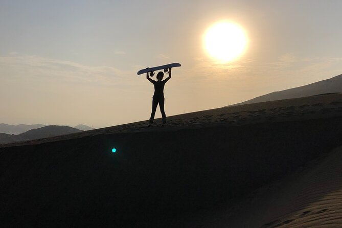 sandboarding-lessons-in-lima-national-park-lomas-de-ancon
