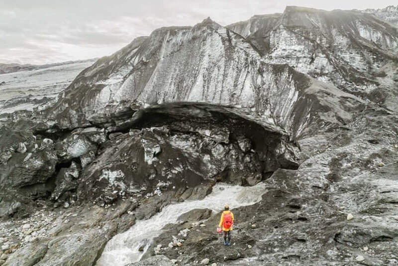 Sandfellsjökull: Glacier Mapping Expedition - An In-Depth Look at the Sandfellsjökull Glacier Mapping Expedition