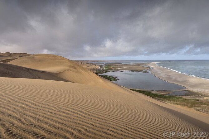 Sandwich Harbour Half-Day 4x4 Tour (5 hours) from Walvis Bay - An In-Depth Look at the Sandwich Harbour Half-Day Tour