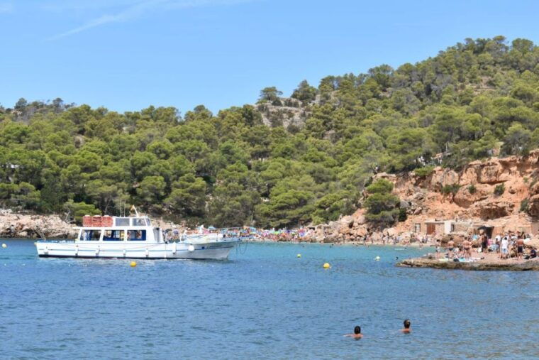 sant-antoni-round-trip-ferry-transfer-to-cala-salada-beach