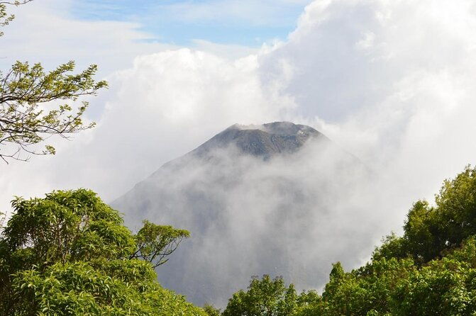 santa-ana-volcano-and-lake-an-unforgettable-journey