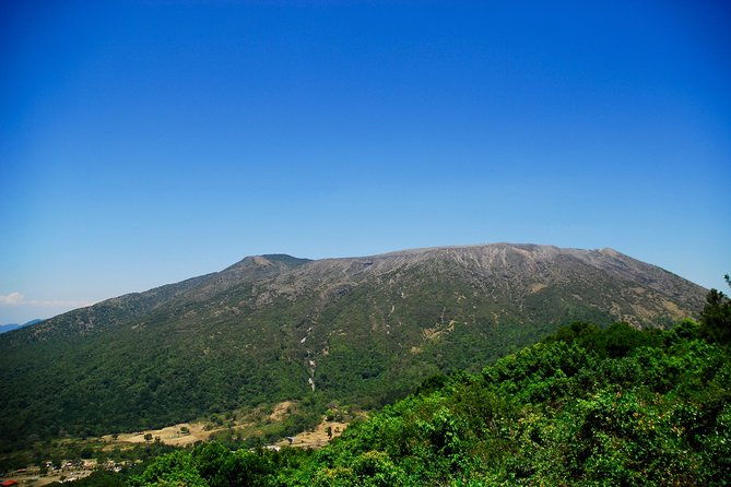 santa-ana-volcano-hike-with-privileged-early-access-go-safe-and-skip-the-crowds