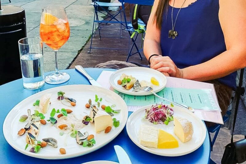 santa-barbara-3-hour-cocktail-and-history-walking-tour