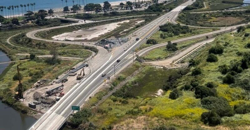 santa-barbara-beach-and-coastline-helicopter-tour