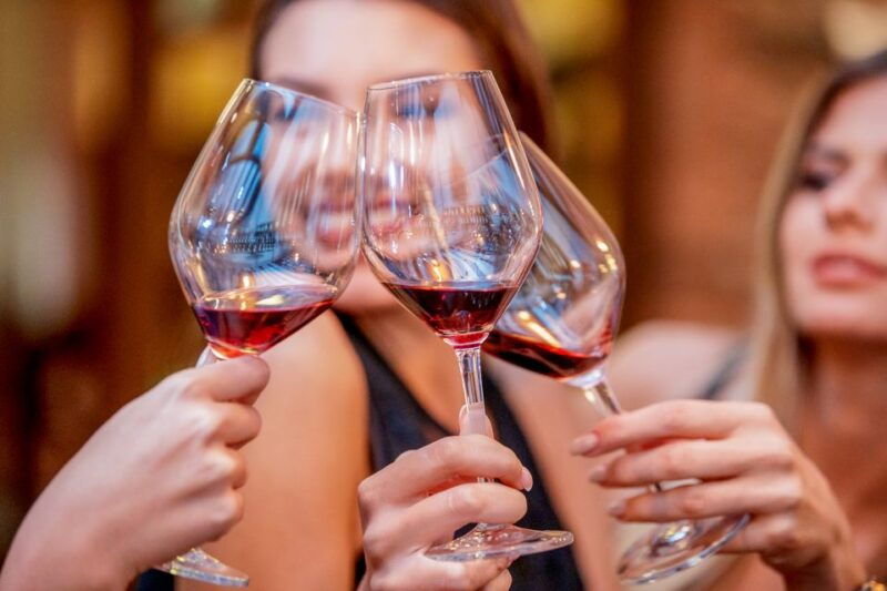 santa-barbara-wine-chocolate-and-history-walking-tour