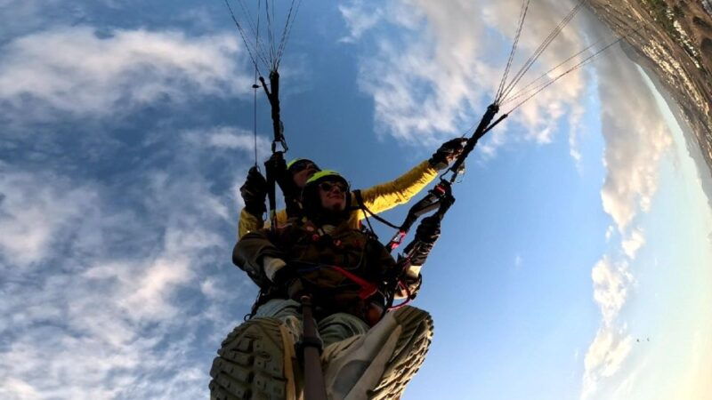 santa-cruz-de-tenerife-acrobatic-paragliding-flight