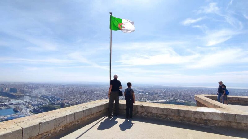 Santa Cruz: Guided tour of the Fort and the chapel - An In-Depth Look at the Santa Cruz Guided Tour