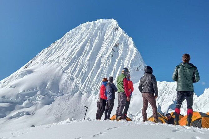 santa-cruz-trek-peak-alpamayo-5957-m-and-chopicalqui-6354-m