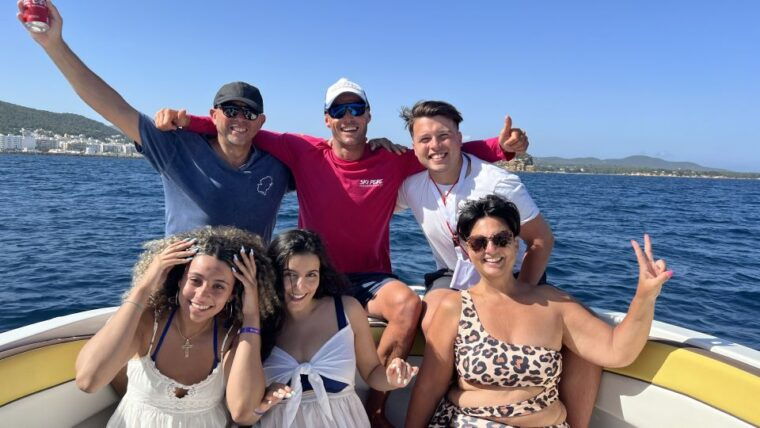 santa-eularia-des-riu-parasailing-boat-cruise-with-drinks
