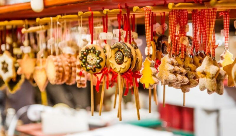 santa-fes-enchanted-christmas-stroll