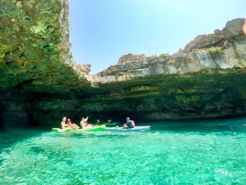 santa-maria-di-leuca-kayak-and-canoe-tour-in-the-caves