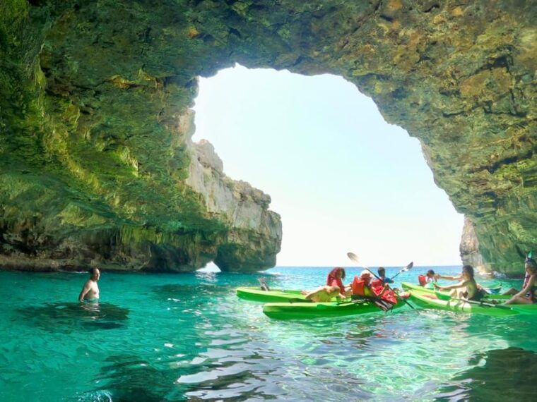 santa-maria-di-leuca-kayak-and-canoe-tour-in-the-caves