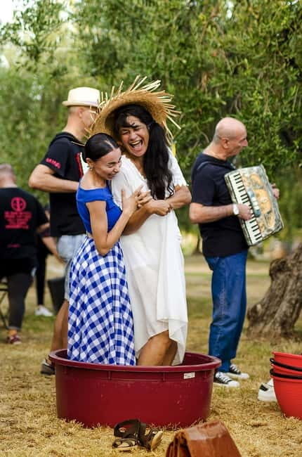 Santa Maria Imbaro: Grape Harvest with Pressing + Picnic among olive trees and vineyards - FAQs