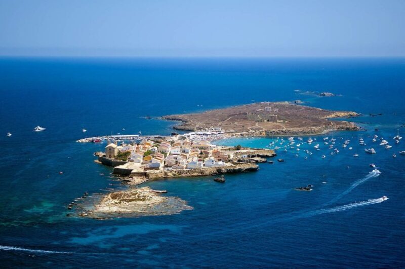 Santa Pola: Return Taxi Boat Ticket to Tabarca Island - The Journey to Tabarca in Detail