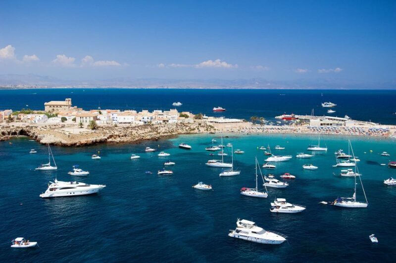 Santa Pola: Return Taxi Boat Ticket to Tabarca Island - Who This Tour Is Best For