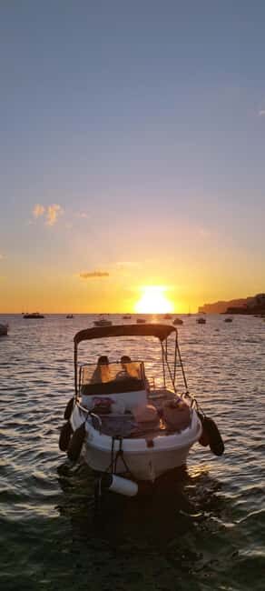 Santa Ponsa: Boat Rental No Licence Required- Captain Jack 2 - The Experience: From the Booking to the Water