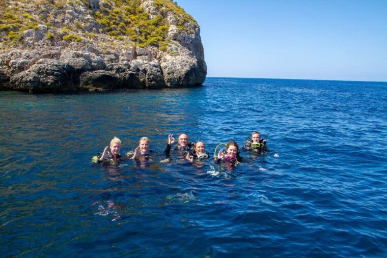 santa-ponsa-try-scuba-diving-in-a-marine-reserve