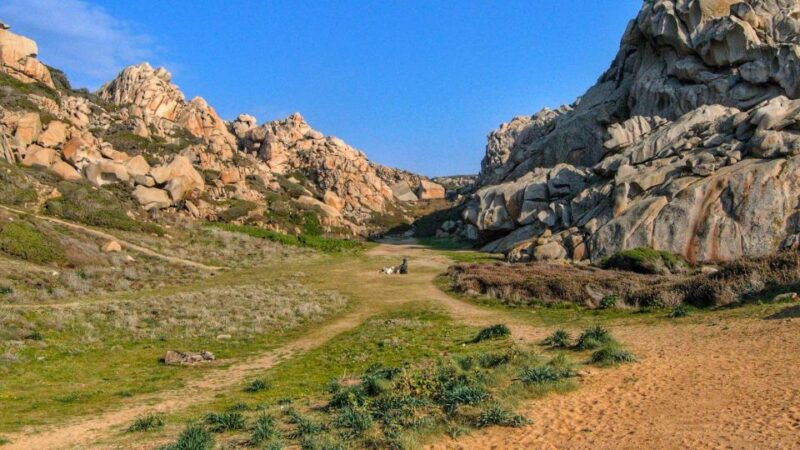 santa-teresa-gallura-moon-valley-hiking