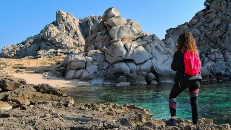 santa-teresa-gallura-moon-valley-hiking
