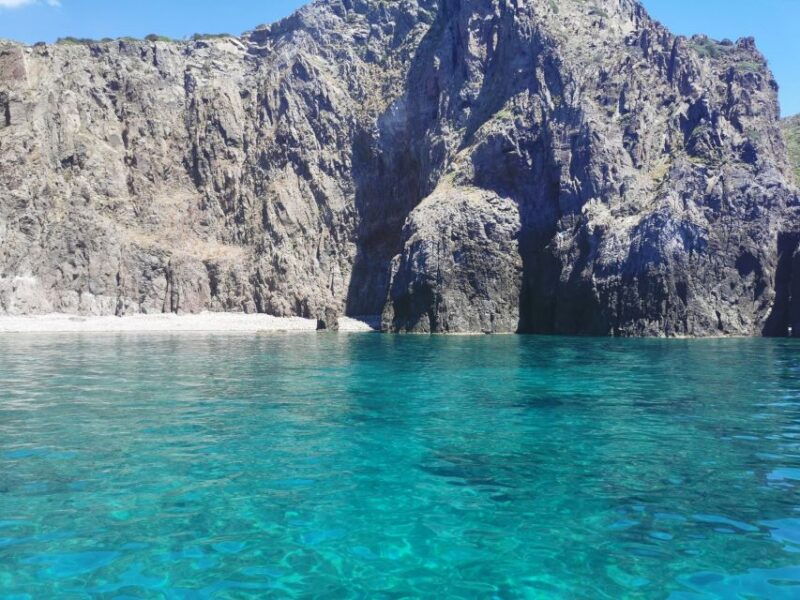 santantioco-scenic-dinghy-tour-with-snorkeling-gear