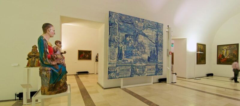 santarem-visit-to-the-cathedral-and-diocesan-museum
