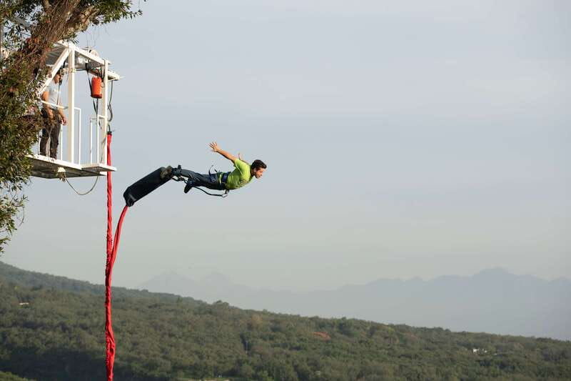 santiago-bungee-jumping-at-cola-de-caballo-park