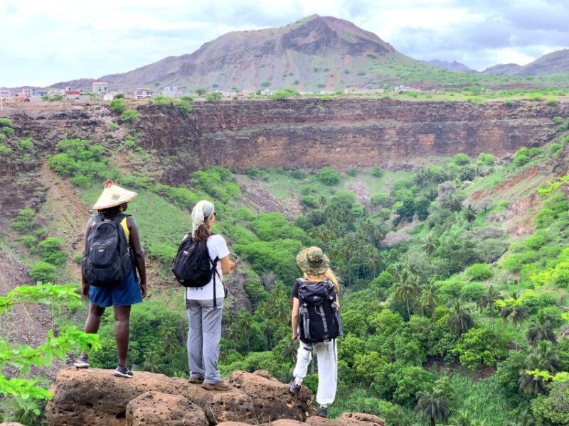 Santiago: Calabaceira Valley Trek & Visit to Cidade Velha - Key Points
