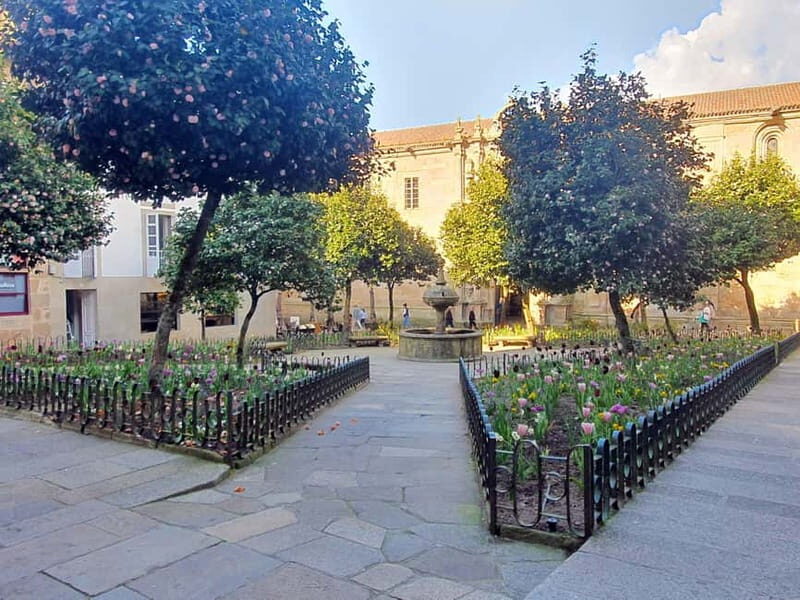 Santiago City Tour and University of Santiago - Key Points