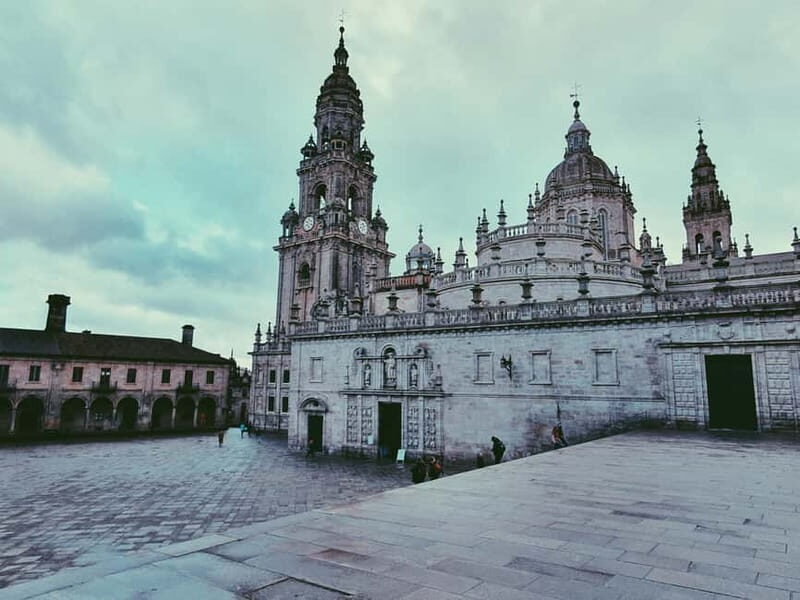 Santiago City Tour and University of Santiago - FAQ