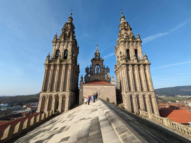 santiago-de-compostela-cathedral-carraca-tower-roofs-tour