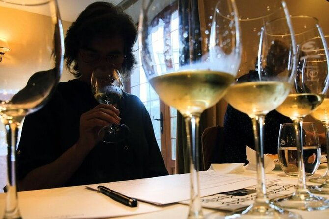 santiago-de-compostela-cheese-and-wine-tasting-experience