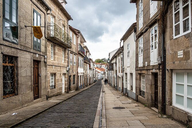 santiago-de-compostela-historic-walking-tour-in-small-group-2