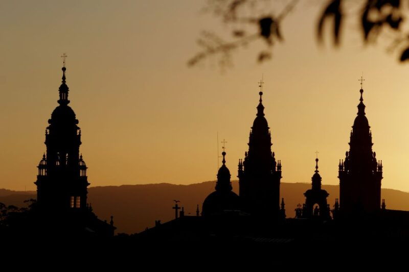santiago-de-compostela-legends-tour-and-galician-dinner