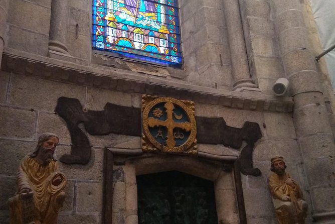 santiago-de-compostela-valenca-do-minho-from-porto