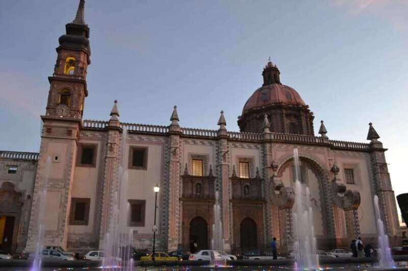 Santiago de Querétaro: Private History Walking Tour - Religious and Cultural Heritage Sites