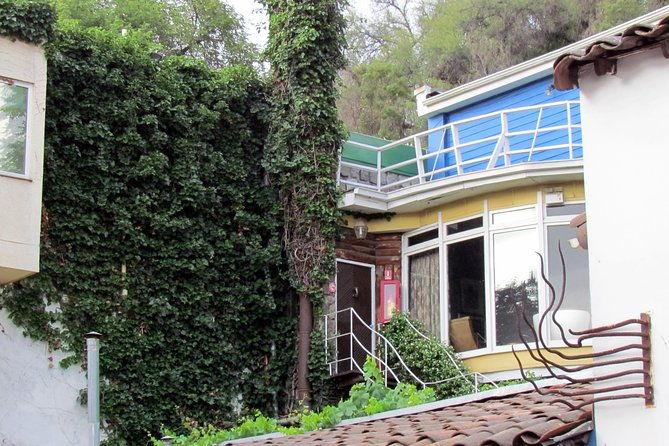 santiago-full-day-nerudas-route-tour-include-entraces-to-museums