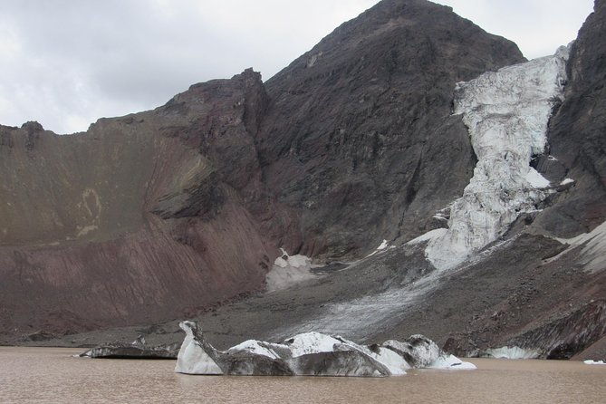 santiago-full-day-trekking-to-el-morado-glacier-include-hot-springs-entrance