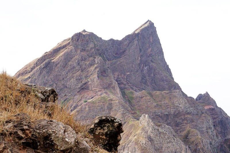 Santiago: Monte Tchota Natural Park to Pico d'Antónia Hike - Key Points
